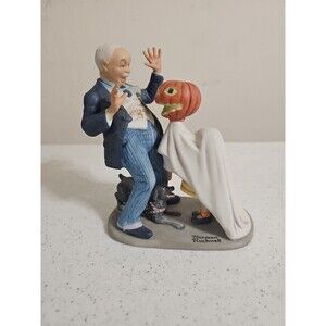 Vintage NORMAN ROCKWELL "Trick or Treat" Porcelain  Figurine 1980 Danbury Mint